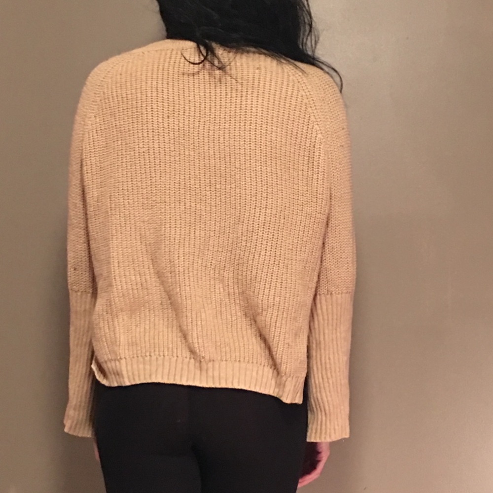 ๐ฅ11/30 DONATING Wide Sleeve Lace Up V Neck - Picture 2 of 3